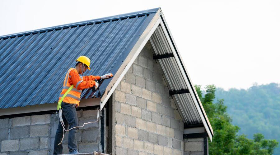 Professional Flat Roofing Installation in Ludlow Falls, OH